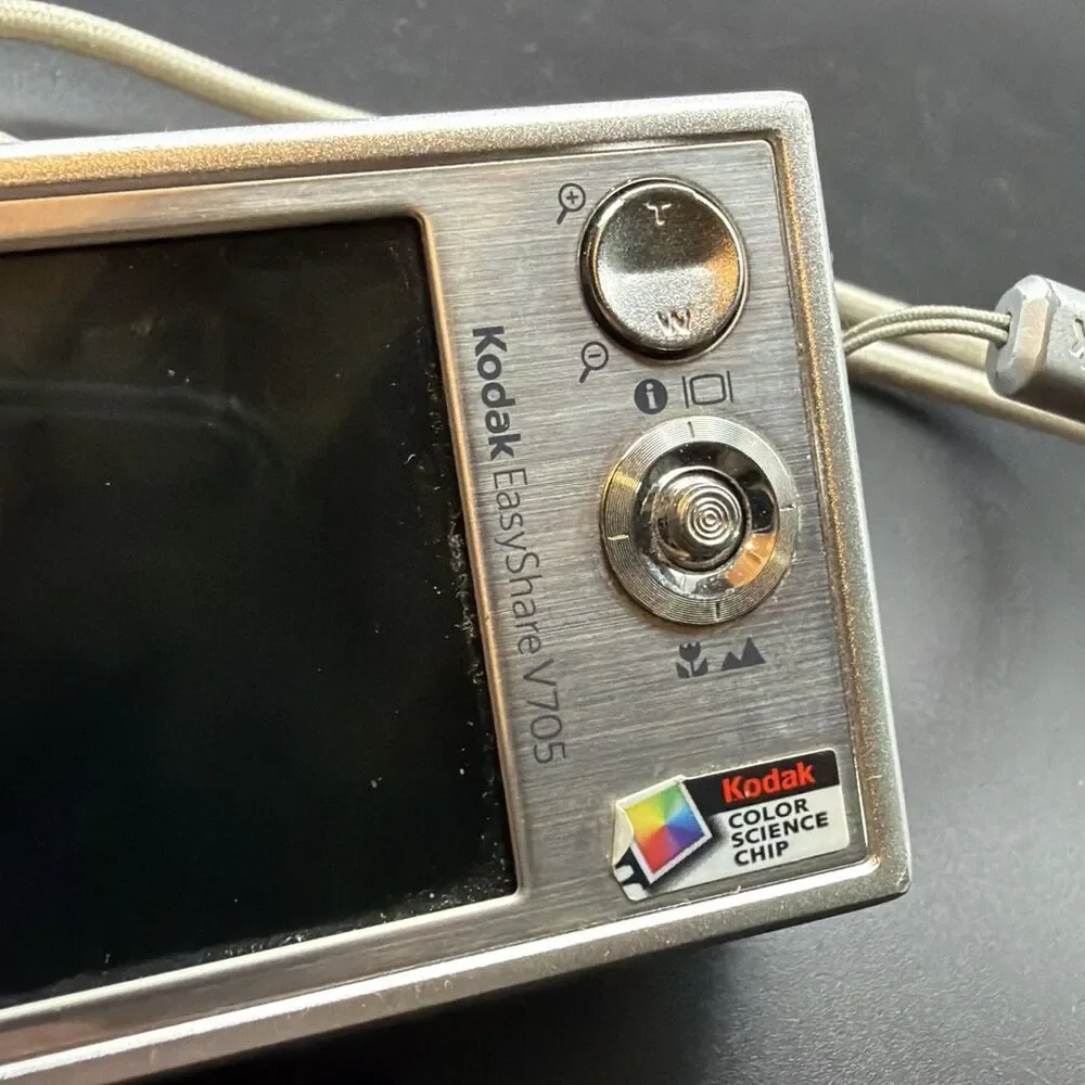 Kodak EasyShare V705 With E45 Lens - PARTS ONLY